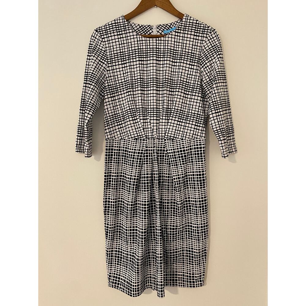 J McLaughlin Black White Pleated Front 3/4 Sleeve Business Casual Classic Dress